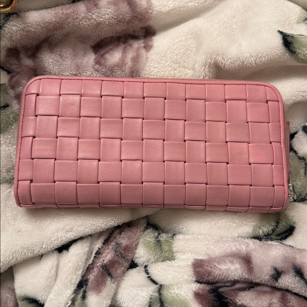 Miu Miu Pink Woven Wallet - Picture 2 of 9